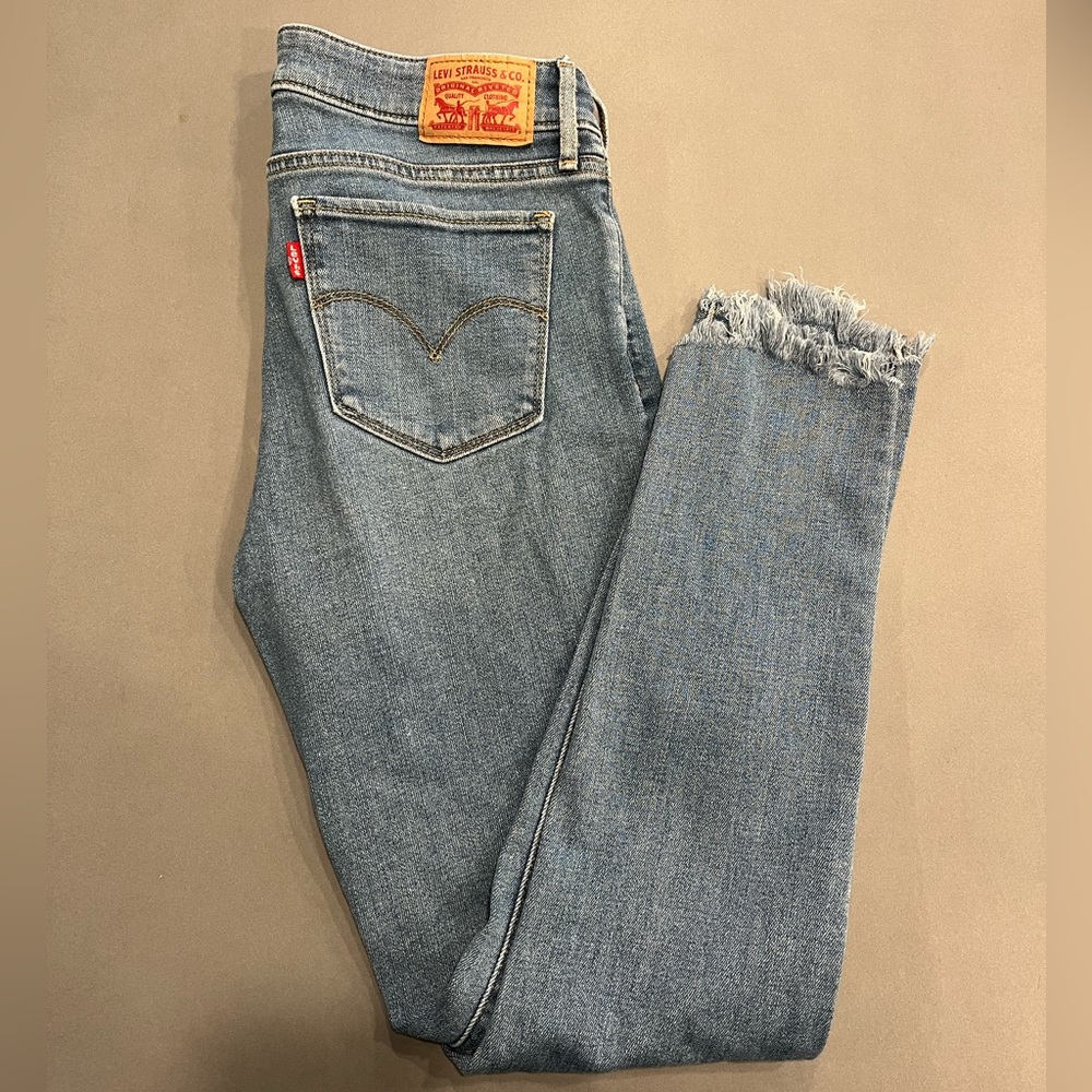 Levi’s 711 skinny